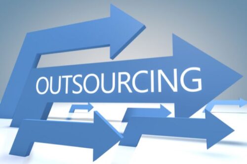 the-distinguishing-features-of-outsourcing-vs-outstaffing