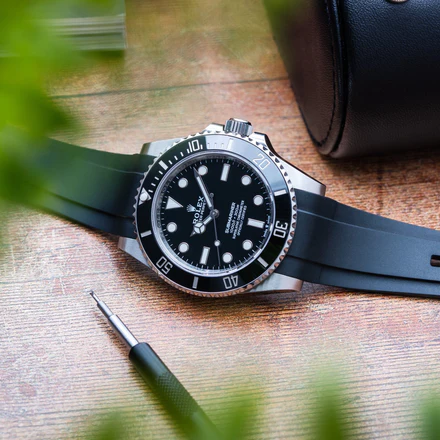The Evolution of Rubber Watch Straps: Comfort, Style, and Durability ...