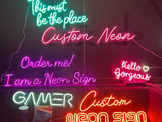 A Brief History of Neon Signs