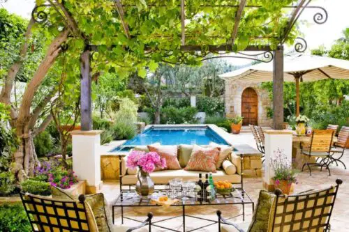 art-of-outdoor-transformation-how-to-revitalize-your-backyard